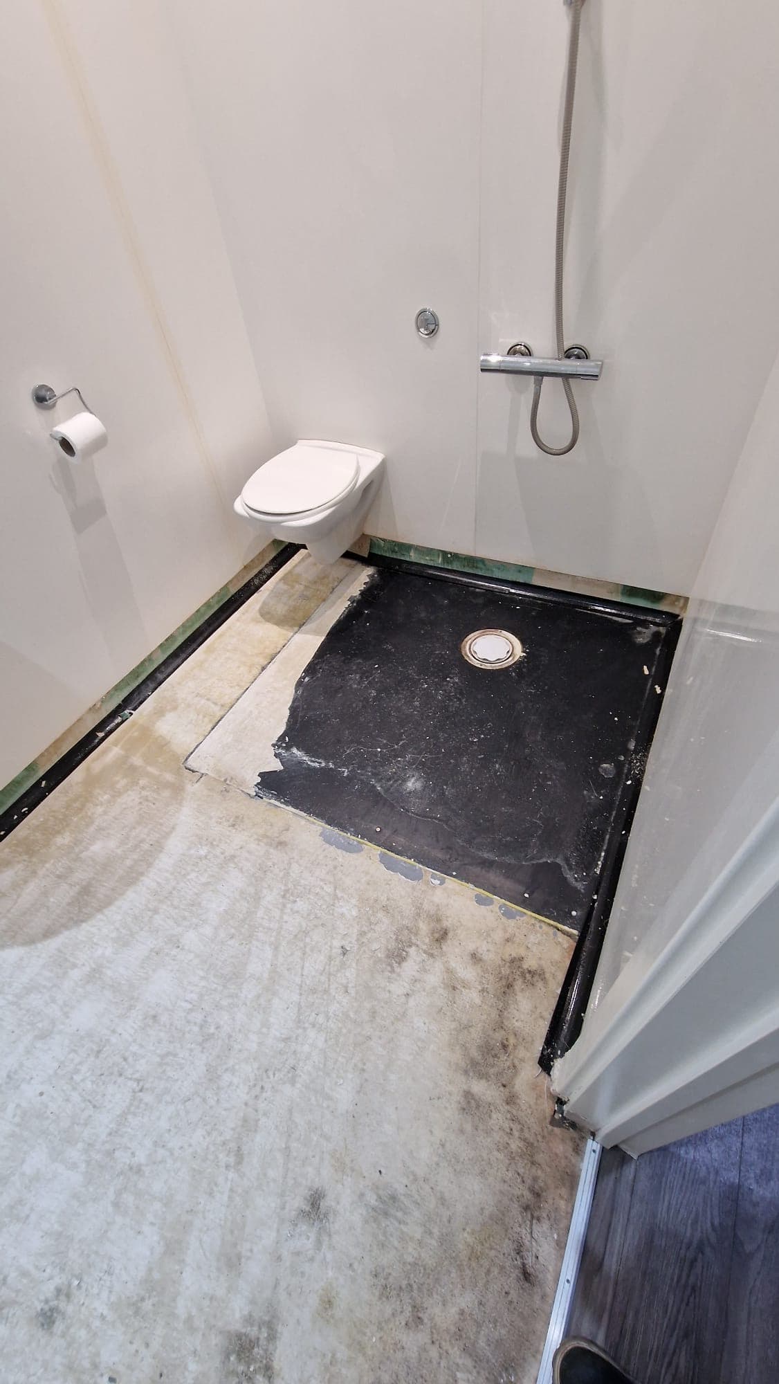 Bathroom Refurbishment — image 5